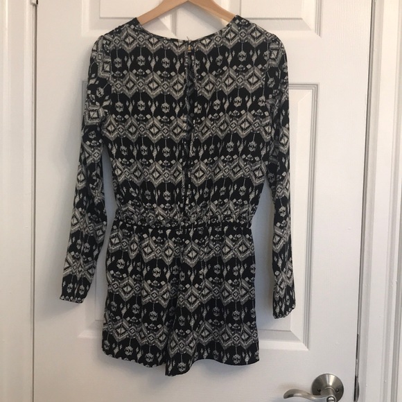 Romper - Open Back - Picture 2 of 2